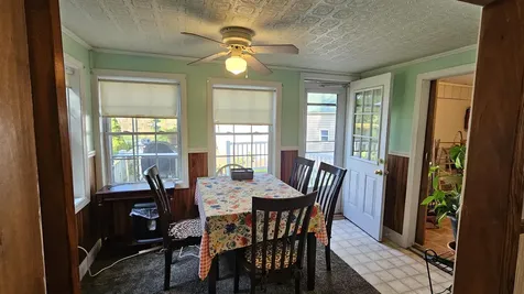 22 Gena Avenue Derry NH 03038