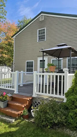 22 Gena Avenue Derry NH 03038