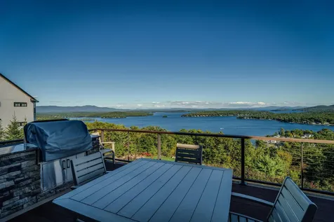 171 Akwa Vista Laconia NH 03246