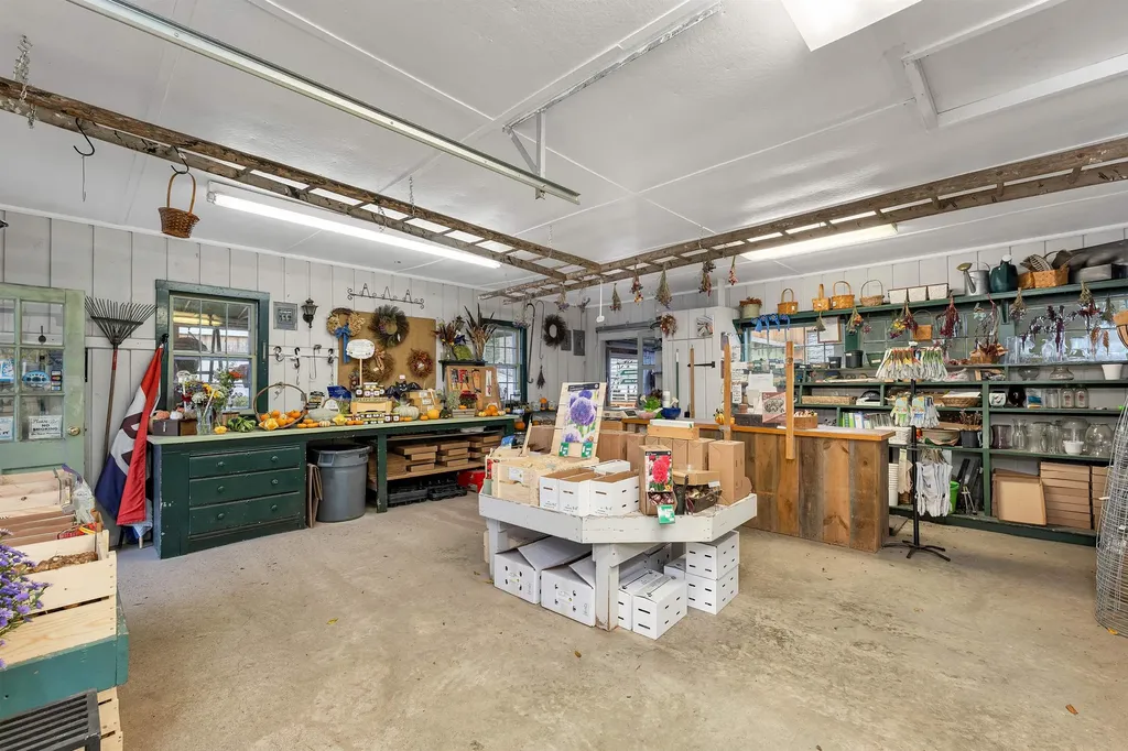 252 Middle Road Tuftonboro NH 03816