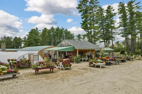 252 Middle Road Tuftonboro NH 03816