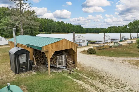 252 Middle Road Tuftonboro NH 03816