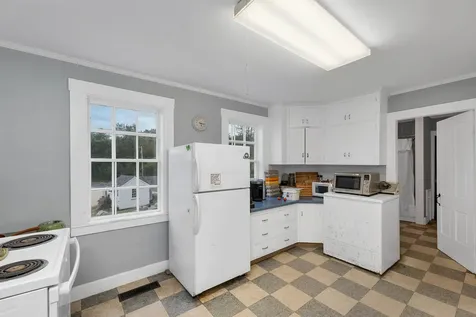 252 Middle Road Tuftonboro NH 03816