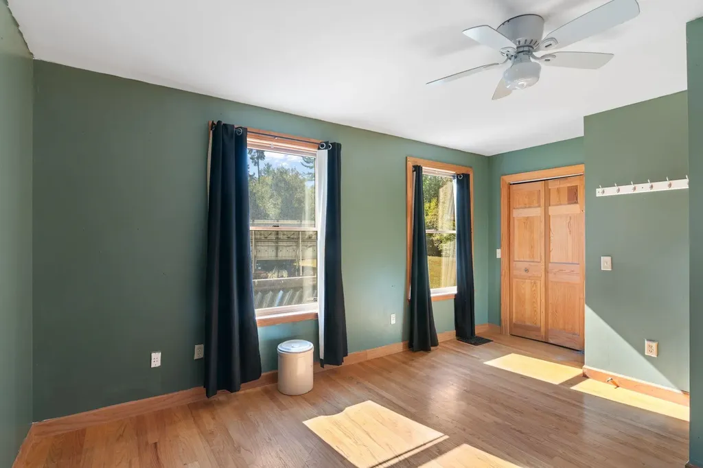 60 Moonlight Lane Brattleboro VT 05301