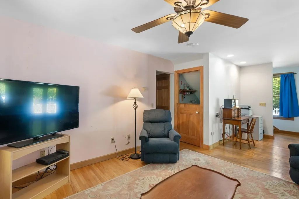 60 Moonlight Lane Brattleboro VT 05301