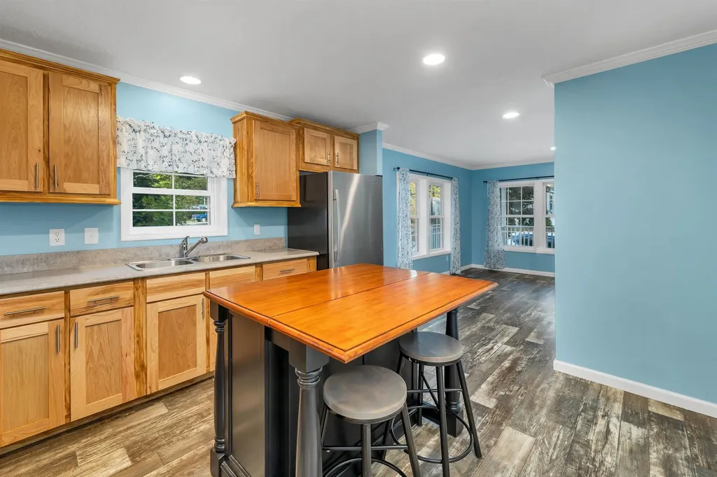 7014 Lake Street Loudon NH 03307