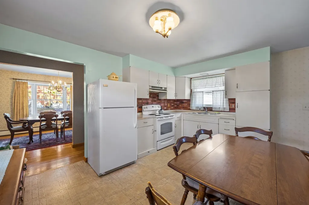 1 Renarl Avenue Pembroke NH 03275