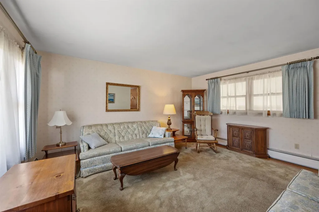 1 Renarl Avenue Pembroke NH 03275