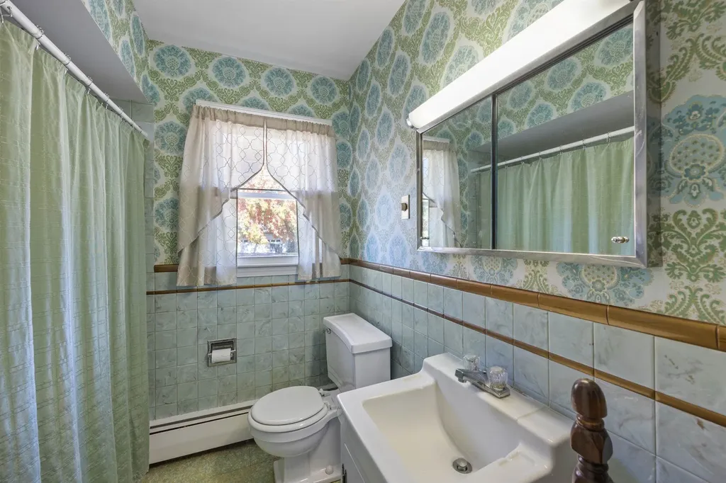 1 Renarl Avenue Pembroke NH 03275