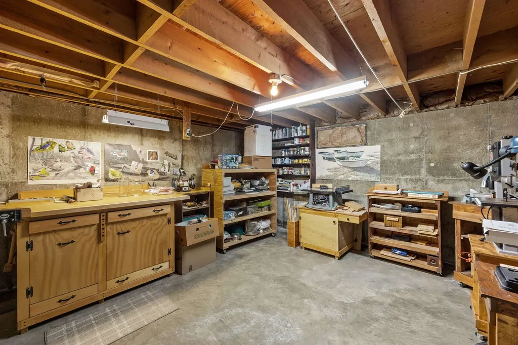 1 Renarl Avenue Pembroke NH 03275