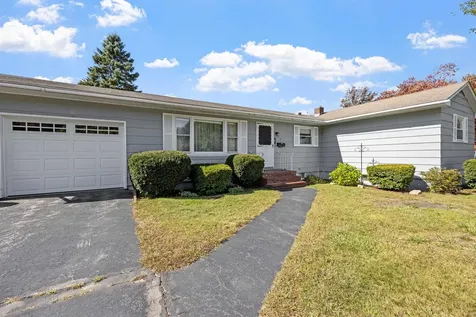 1 Renarl Avenue Pembroke NH 03275