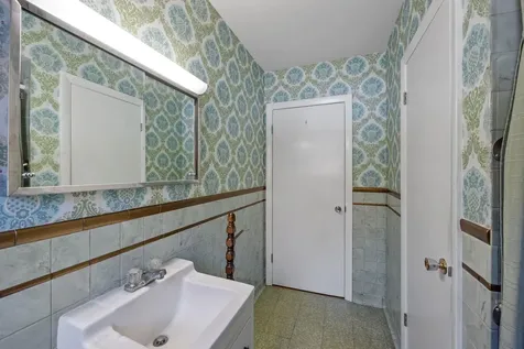 1 Renarl Avenue Pembroke NH 03275