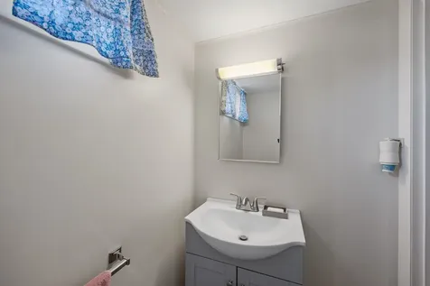 1 Renarl Avenue Pembroke NH 03275