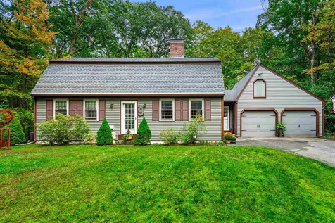 9 Buckridge Drive Amherst NH 03031