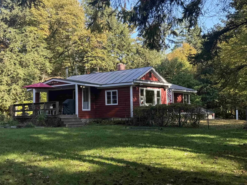 19 Rock Pine Drive Thetford VT 05043