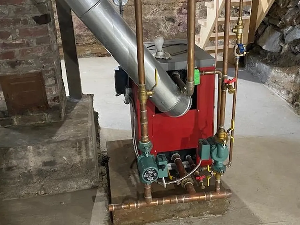 8 Plain Road Dummer NH 03588