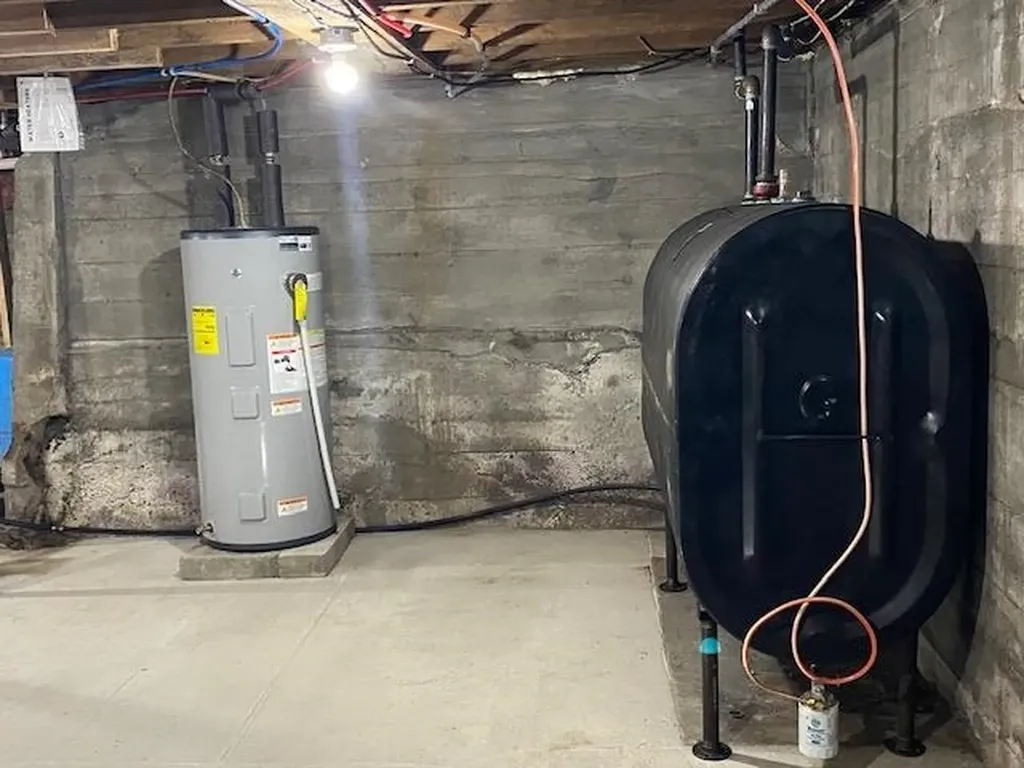 8 Plain Road Dummer NH 03588