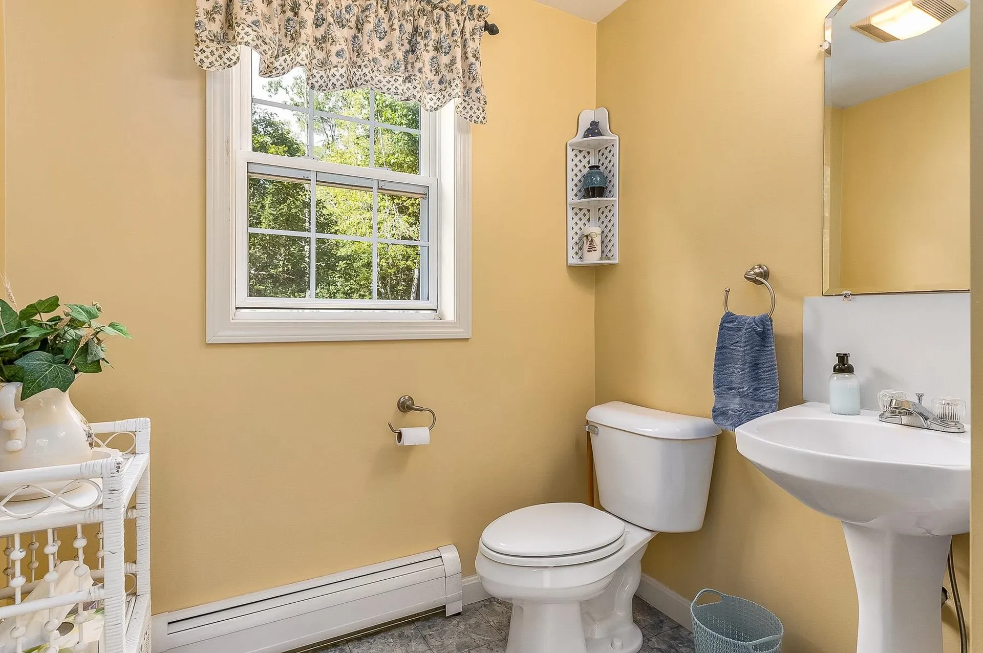 68 Tamarack Road Lee NH 03861