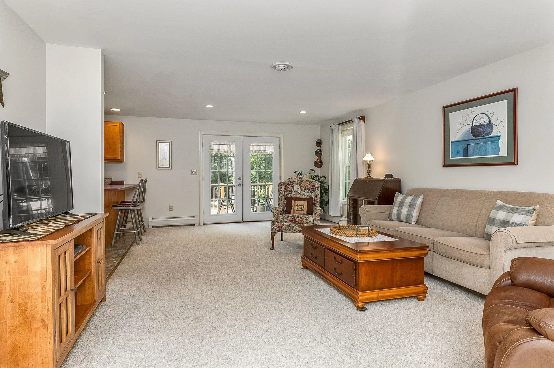 68 Tamarack Road Lee NH 03861