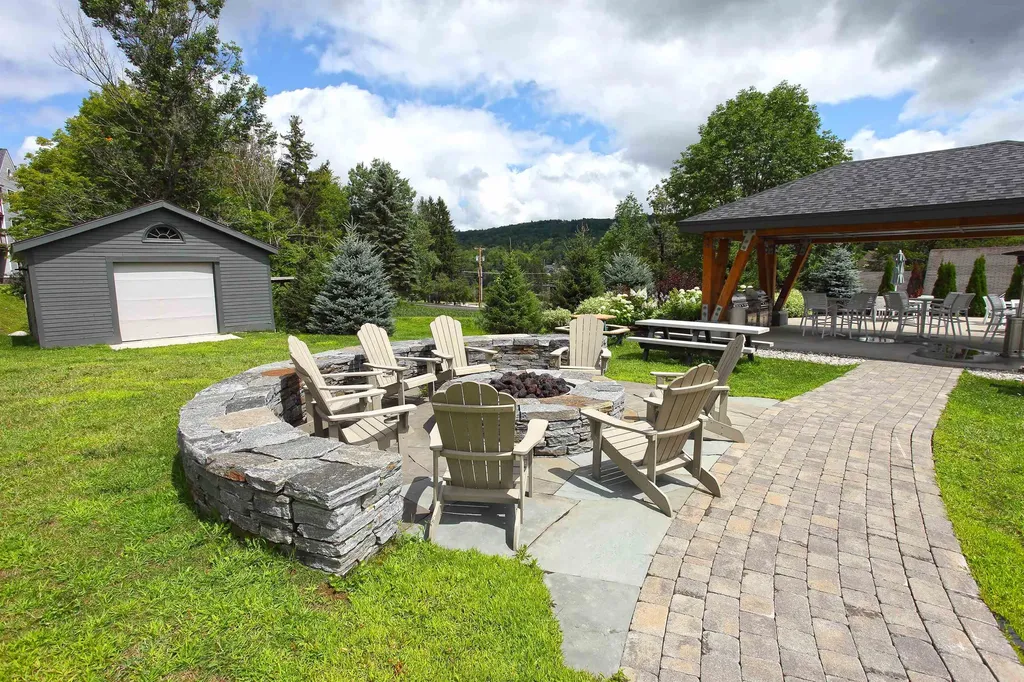 E-26 Northbrook Village Way Dover VT 05356