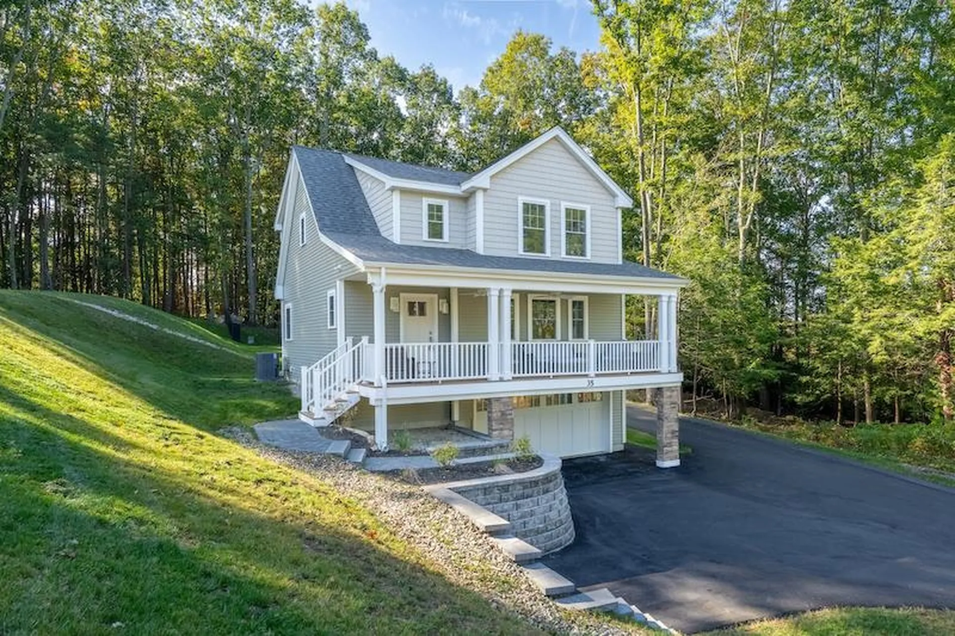 35 Hemlock Way Portsmouth NH 03801