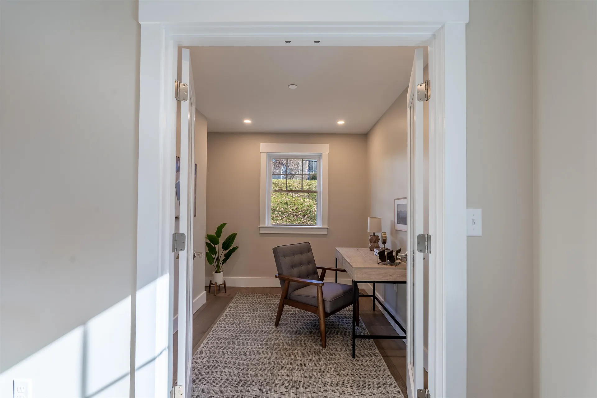 35 Hemlock Way Portsmouth NH 03801