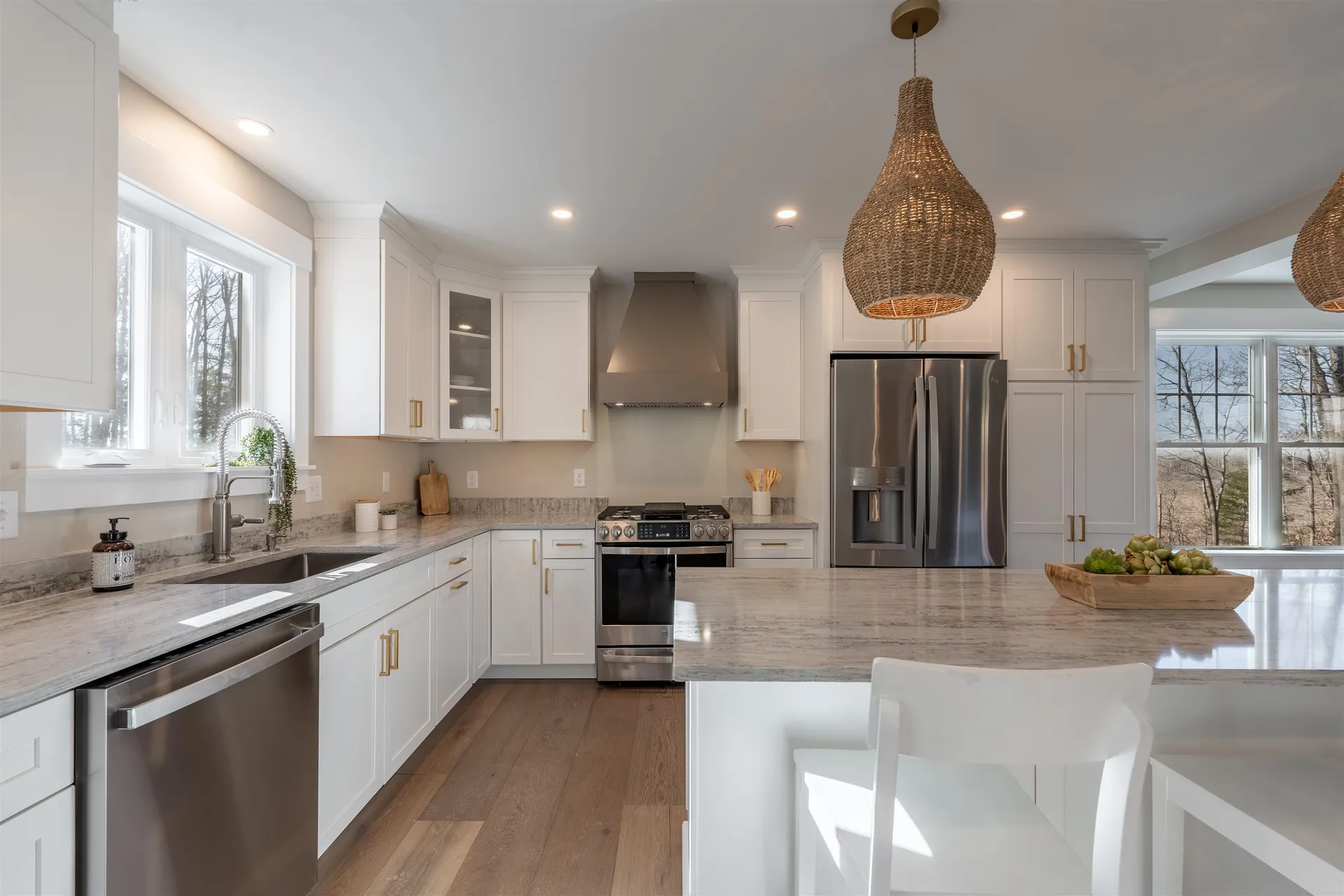 35 Hemlock Way Portsmouth NH 03801
