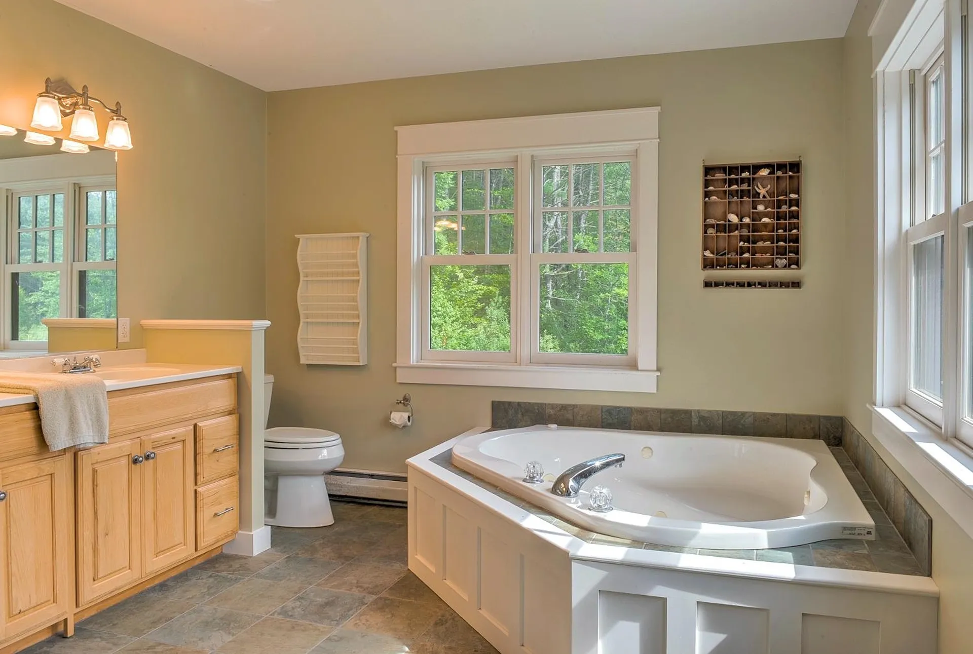 662 Hurricane Road Keene NH 03431
