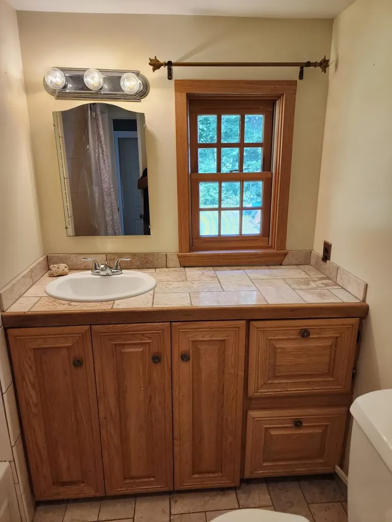 28 Cherry Street Belmont NH 03220