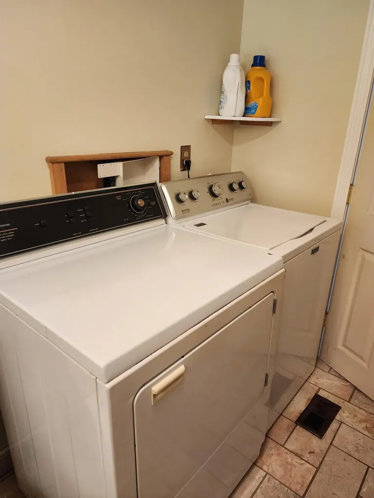28 Cherry Street Belmont NH 03220