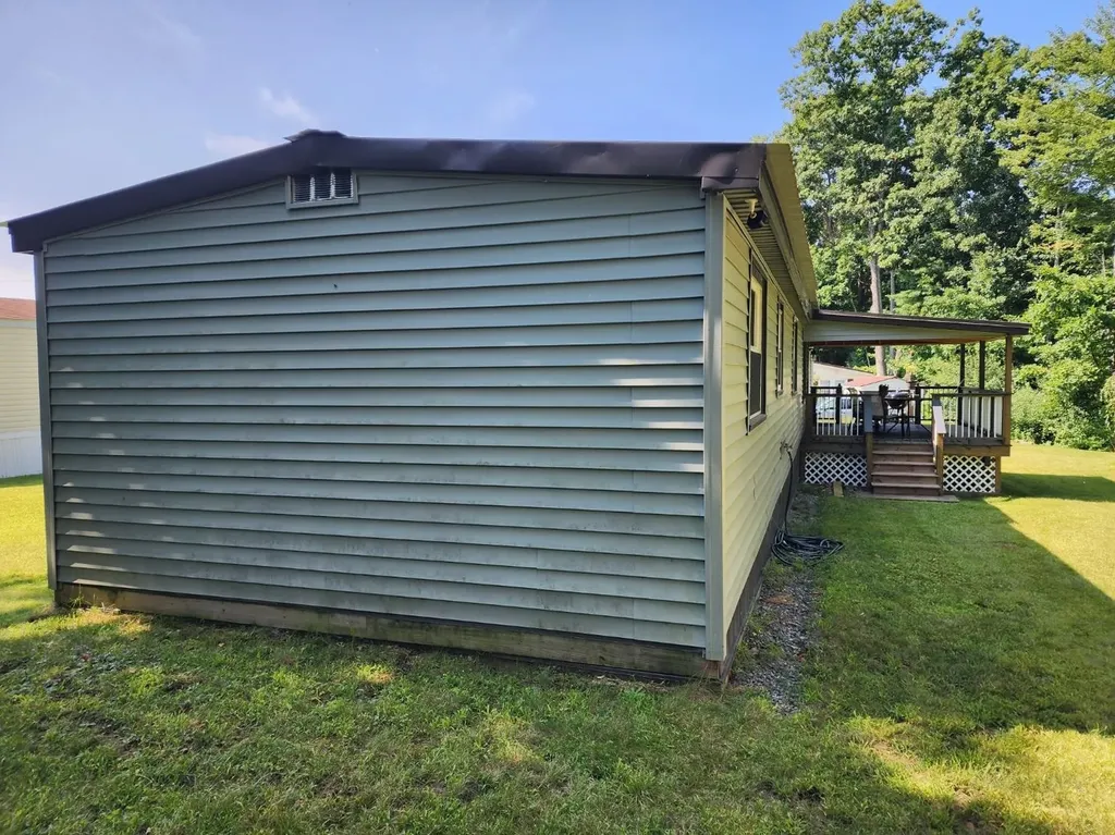 28 Cherry Street Belmont NH 03220