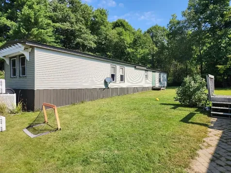 28 Cherry Street Belmont NH 03220