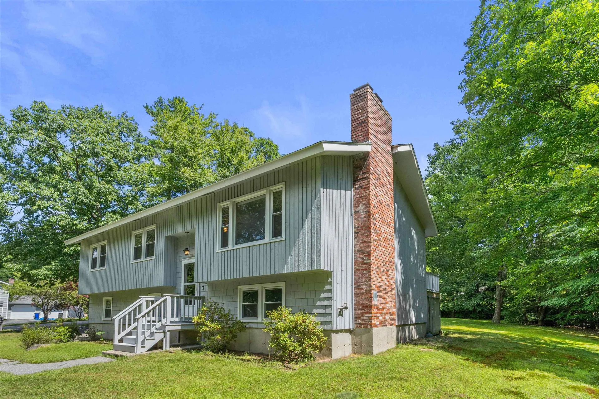 24 Rainbow Drive Goffstown NH 03045
