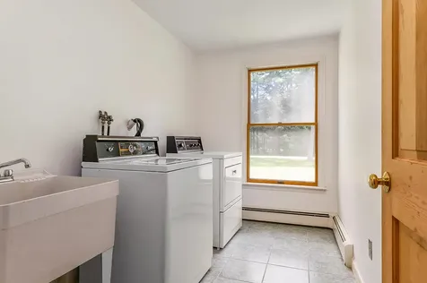 6 Northrup Drive Brentwood NH 03833