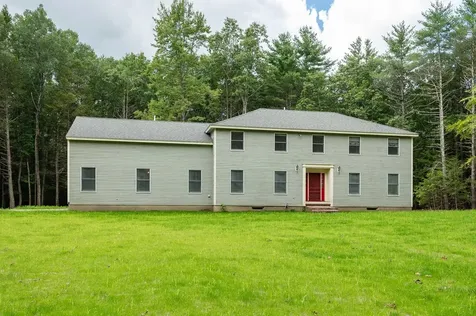 6 Northrup Drive Brentwood NH 03833