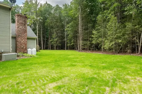 6 Northrup Drive Brentwood NH 03833