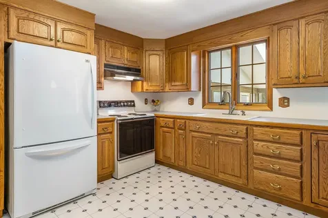 6 Northrup Drive Brentwood NH 03833