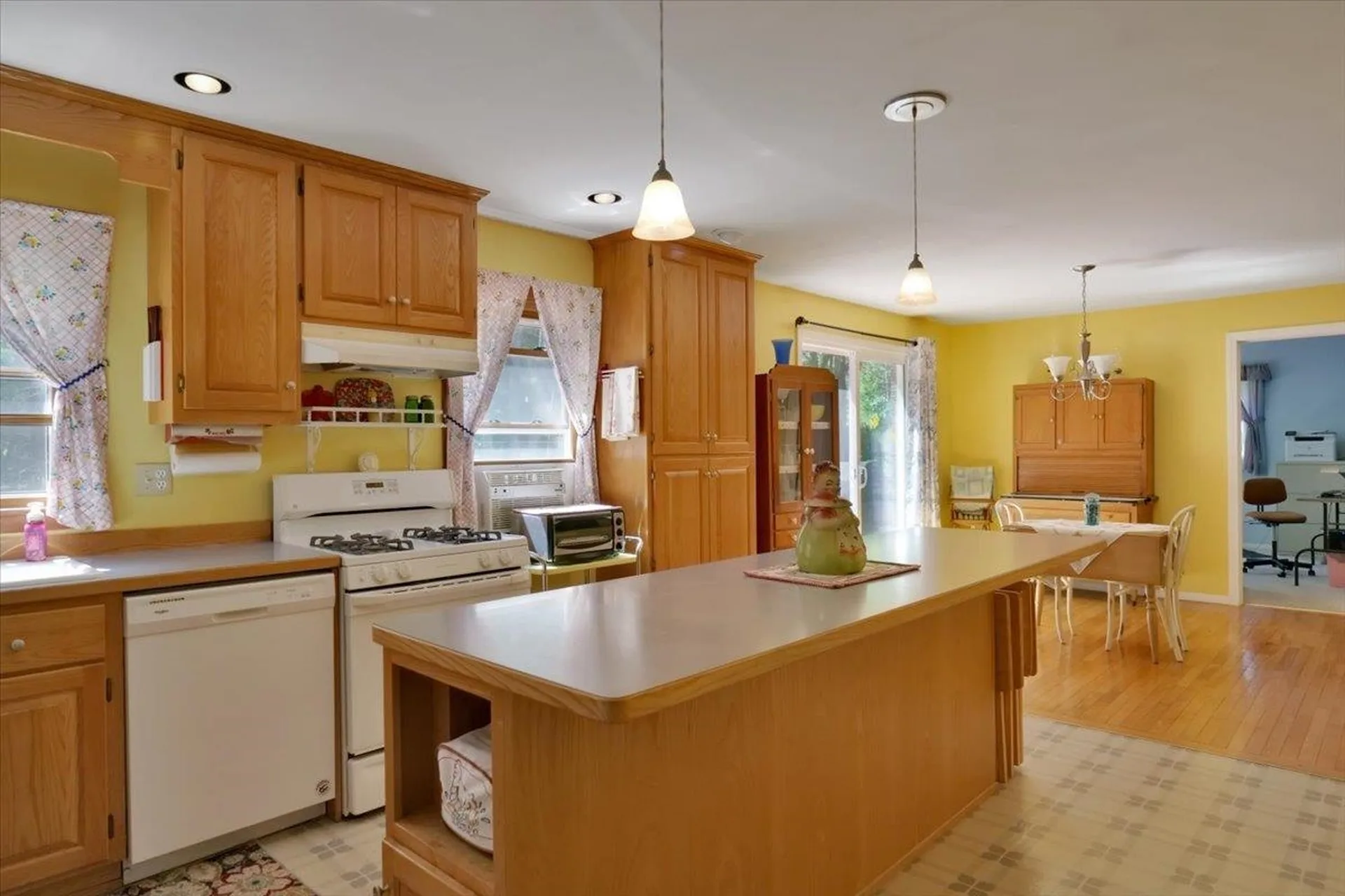 969 Clay Point Road Colchester VT 05446