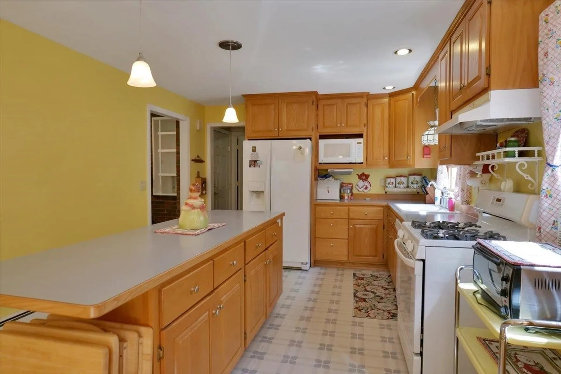 969 Clay Point Road Colchester VT 05446