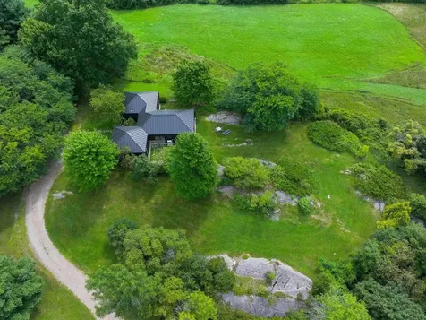 5935 Dorset Street Shelburne VT 05482