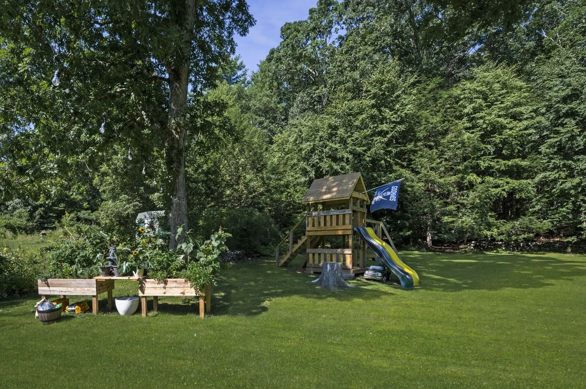 20 Quaker Street Newton NH 03858