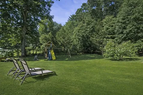 20 Quaker Street Newton NH 03858