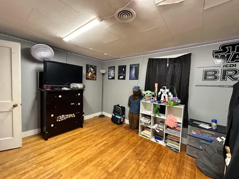 4 Camden Avenue Claremont NH 03743