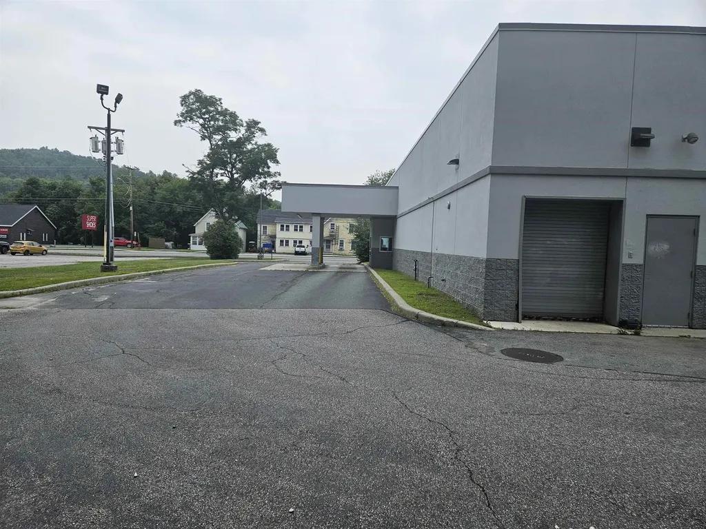 136 Meadow Street Littleton NH 03561