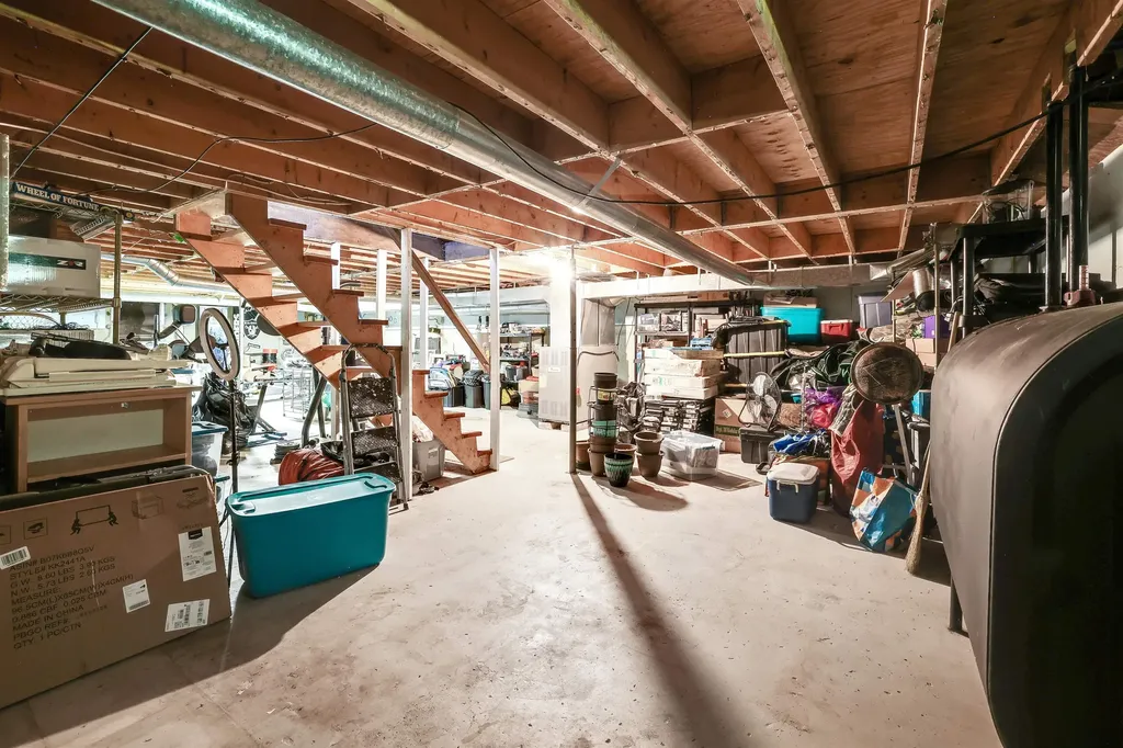 537 North Jay Road Jay VT 05859