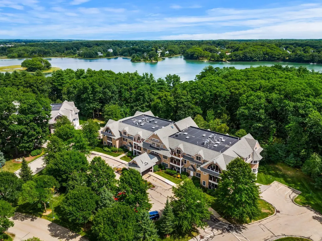 100 Shepards Cove Road Kittery ME 03904