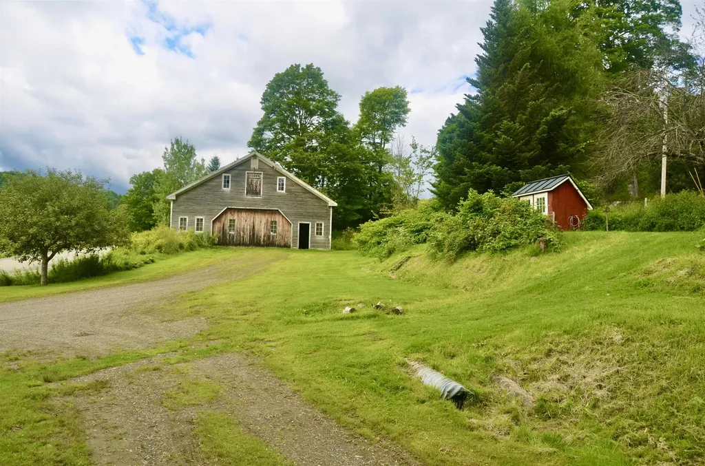90 Monarch Hill Tunbridge VT 05077