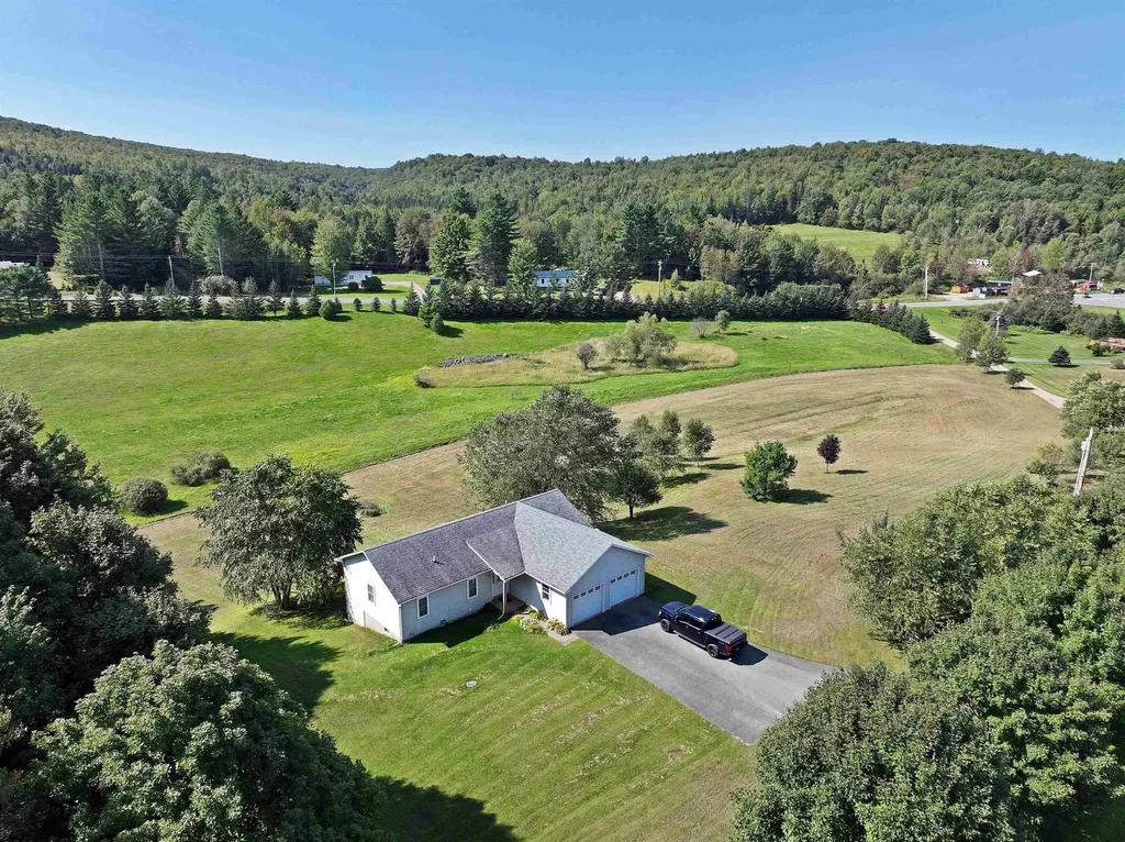 156 Markus Lane Newport Town VT 05857