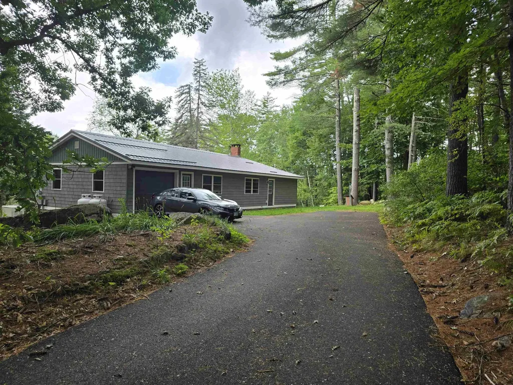 101 Range Road Alton NH 03809
