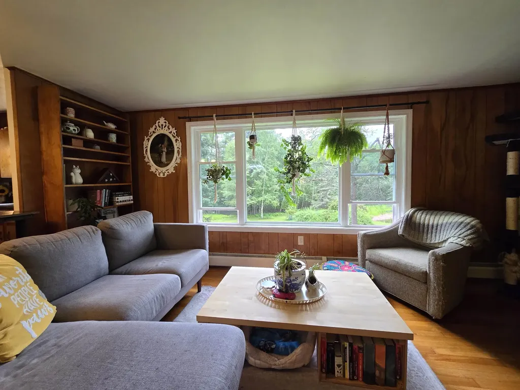 101 Range Road Alton NH 03809